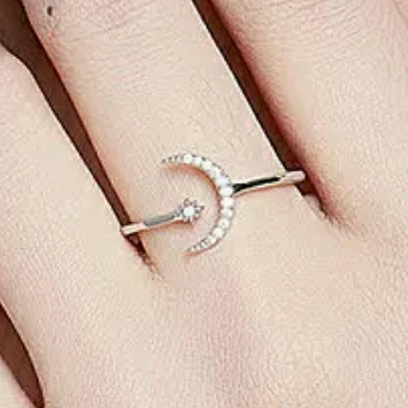 Sterling Silver Crescent Moon & Star Ring - Picture 6 of 7